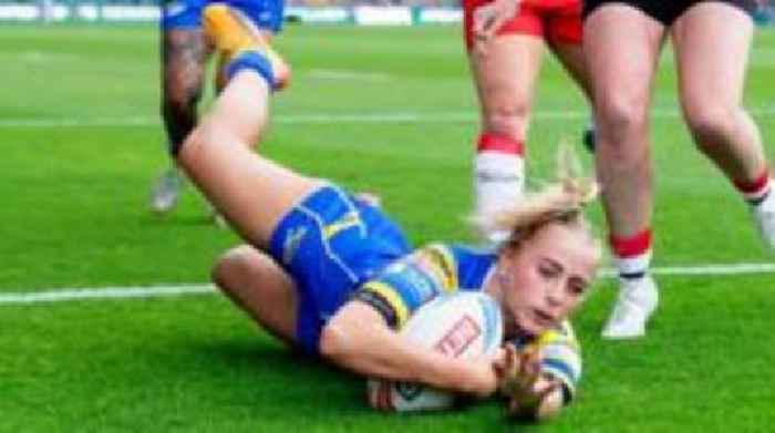 Leeds up to third with emphatic win over Leigh