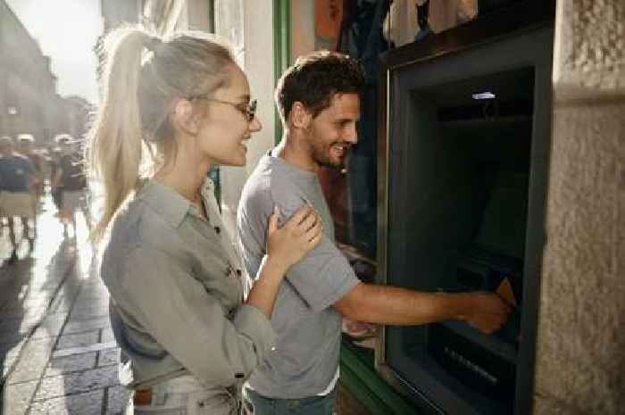 Brits warned against making this credit card mistake on holiday