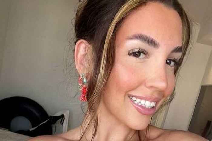 Essex mum divides TikTok users after rising at 6am to beat 'sunbed warriors' at Tenerife hotel