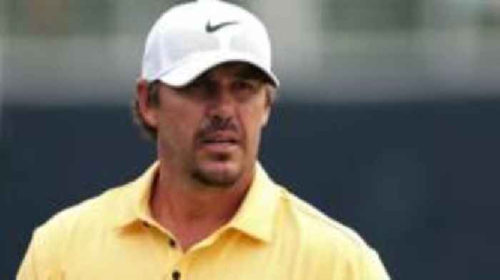 Koepka hits tee box marker into crowd at LIV event