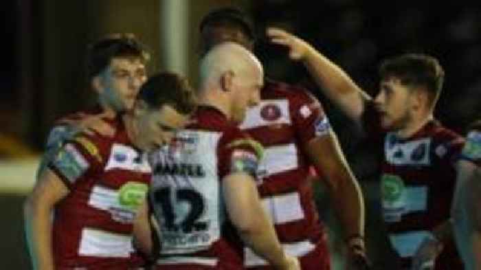 Farrell's late try gives Wigan victory at Castleford
