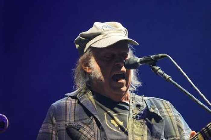 Glastonbury fans baffled by 'legend' Neil Young's 'brutal' headline set
