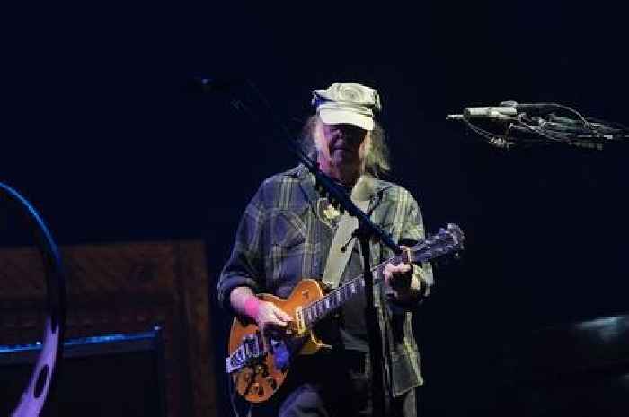 Glastonbury Neil Young fans slam 'TikTok generation who don't get his genuis'