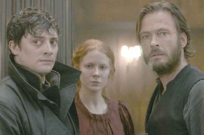 Netflix fans issue warning after binging 'best TV show in years'