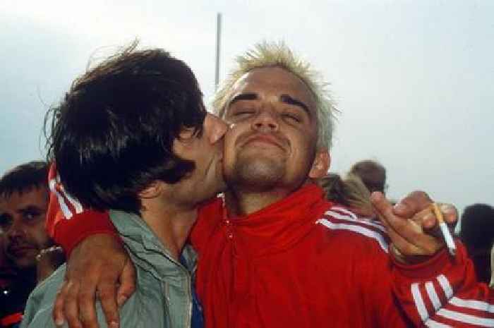 Robbie Williams addresses Glastonbury secret set rumours after sending fans wild with 1995 post