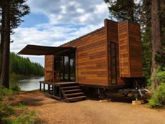 This Glamorous Tiny Home With Ample Glazing Is Perfect for Those Who Love the Outdoors
