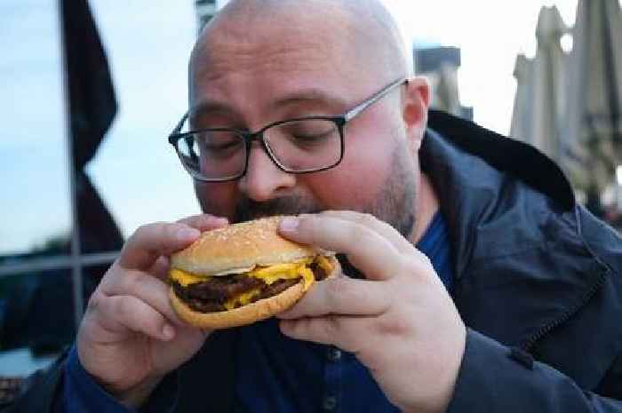 Government announces new healthy food standard to help 2 million obese Brits shed weight