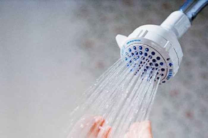 Dementia early warning sign that may show in shower and bath - new research