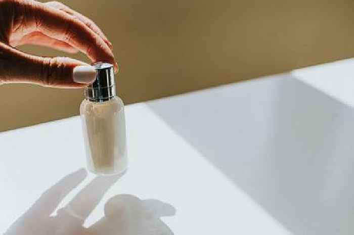Travel experts warn hotel toiletries can be 'hygiene nightmare' and red flags to look for