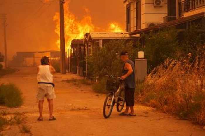 Turkey flights grounded as airport shuts down due to raging wildfires
