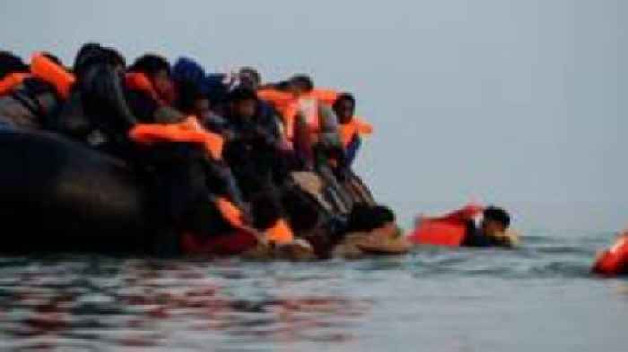 Channel migrants undeterred by new crackdown