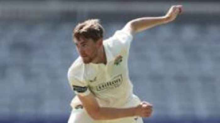 Lancashire take charge of match with Derbyshire