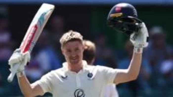 Geddes and Sharma put Middlesex in control at Leics