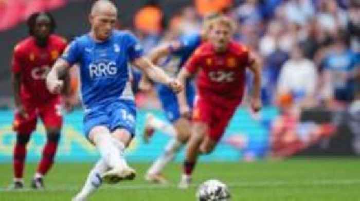 Garner, Hammond and Sutton sign new Oldham deals