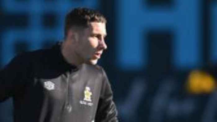Port Vale sign keeper Marosi after Cambridge exit