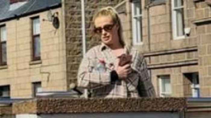 Woman let young girl drive car through town