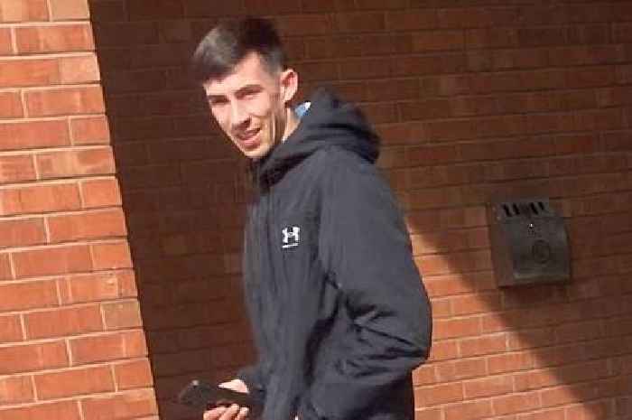 Jealous bully who strangled girlfriend unconscious breaches restraining order