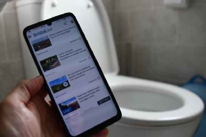 Half of Bristol millennials can’t go to the loo without their phone
