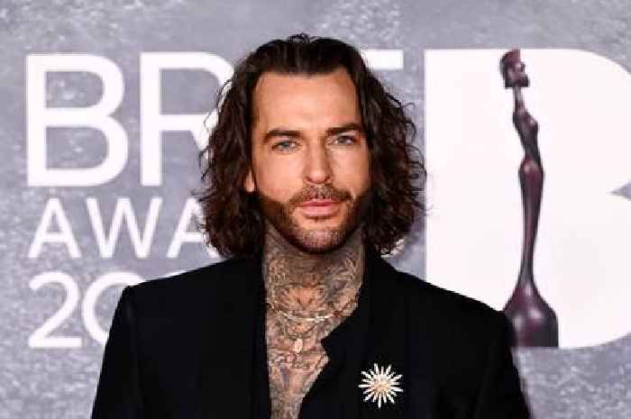 Strictly’s Pete Wicks 'looked like he's been dug up' as he struggles with health issue