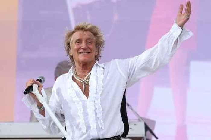 Glastonbury's 'special' moment that wasn't shown on TV during Rod Stewart's set