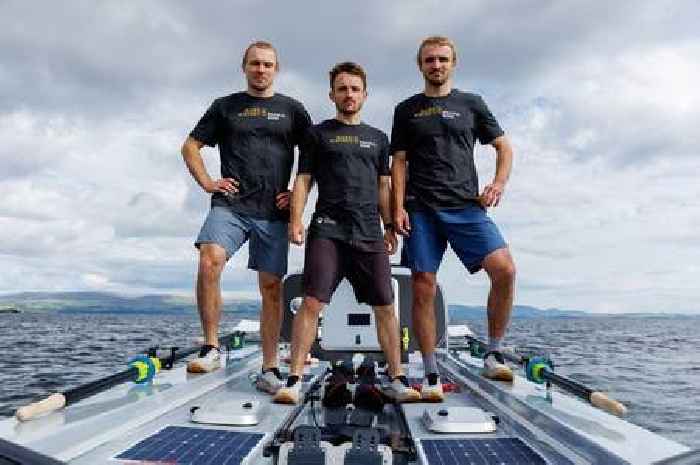 Hollywood star Mark Wahlberg surprises Scots brothers rowing the Pacific with second encouraging call