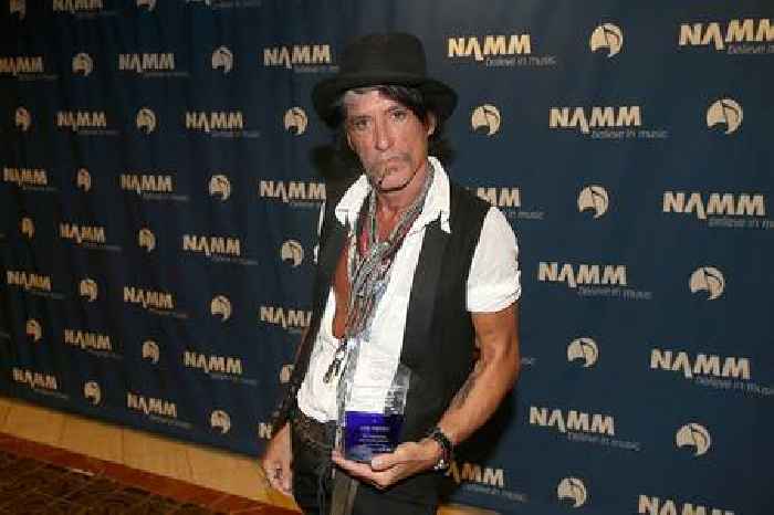 Joe Perry Threatens Aerosmith Reunion