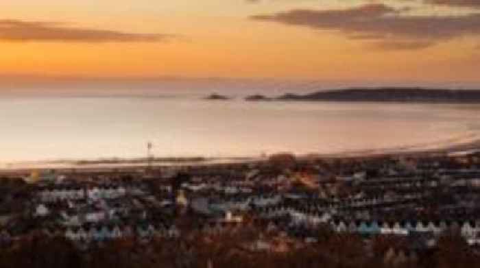 Council faces £900m bill to upgrade social housing