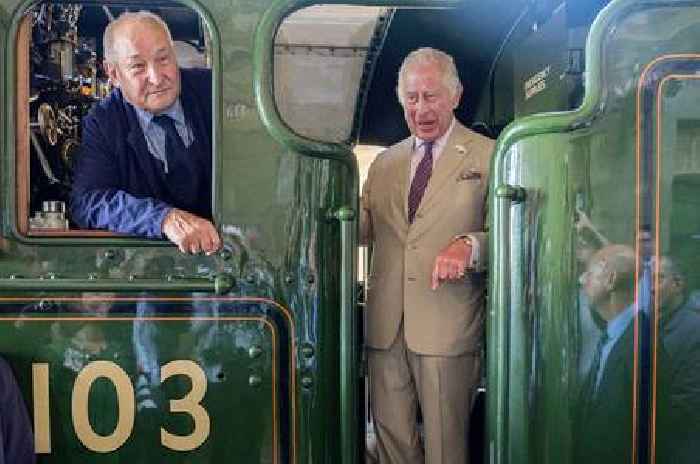 Early Addition: King Charles should donate the royal train to the D line