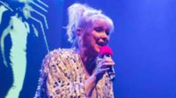 Singer to relaunch charity shop where she volunteers
