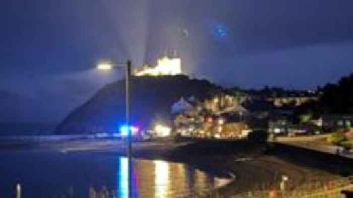 Teenager rescued after getting stuck on cliff