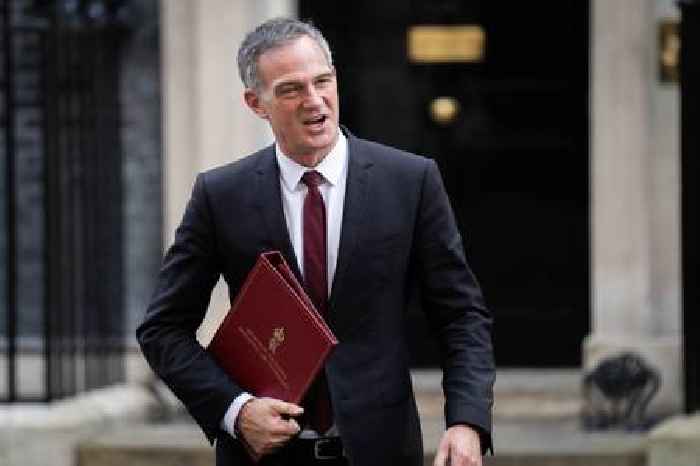 Government pledges to back UK fintech with regulation overhaul 