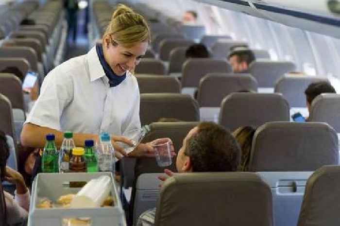 Flight attendant says passengers who don't follow one rule 'should go to prison'