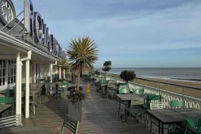 'I spent 17 hours at the UK's biggest Wetherspoons – one moment surprised me'