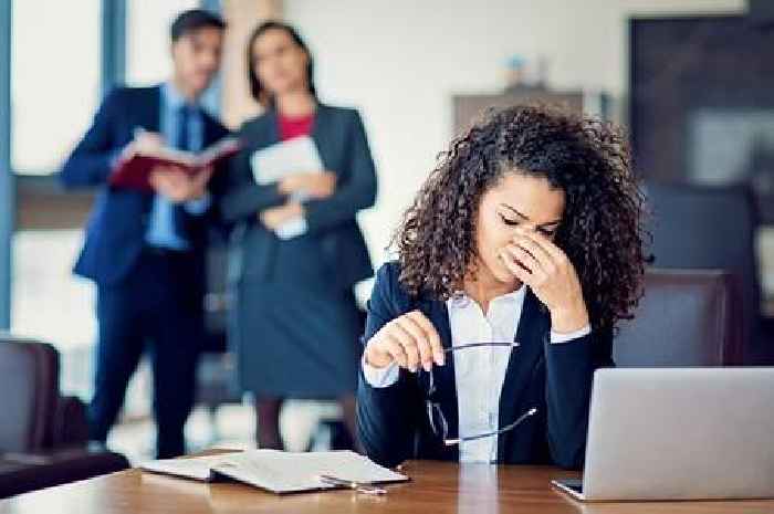 People working in offices warned common loo habit is hurting their health