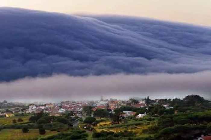 Rare 'roll clouds' spotted over Portuguese beaches as heatwave sweeps Europe
