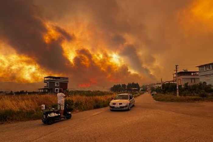Foreign Office travel advice as airport evacuated amid wildfires at holiday hotspot