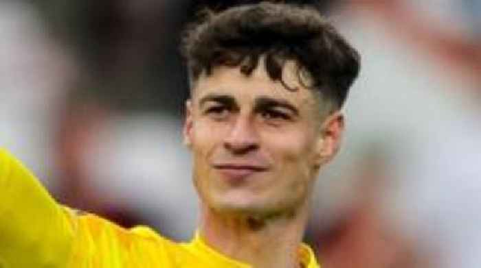 Arsenal sign goalkeeper Kepa from Chelsea for £5m