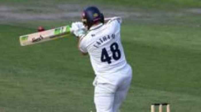 Weather and Bears resistance thwart Sussex