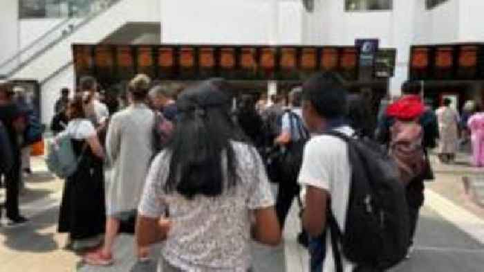 Rail passengers disrupted after wires damaged
