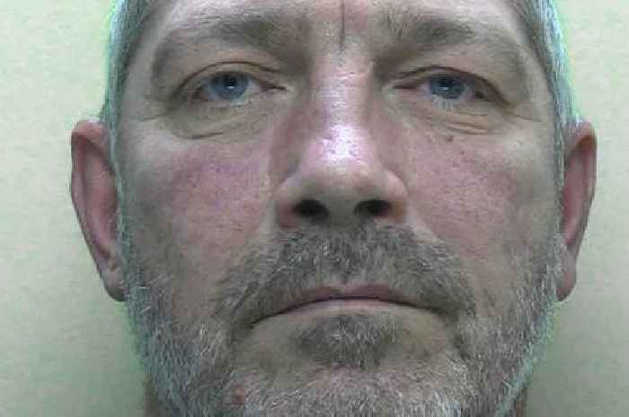 Painter attacked man with 'metal baton' after barrage of text messages