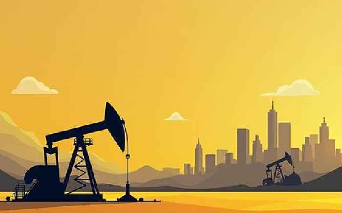 US oil production faces headwinds as rig count falls, reserves remain low