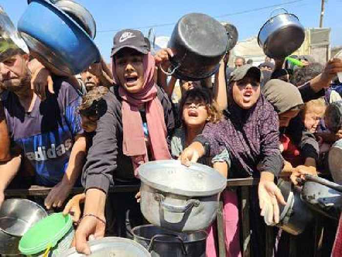 News24 | Hamas says it’s discussing proposals after Trump Gaza ceasefire push