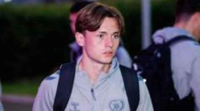 Hearts poised to sell Penrice to AEK Athens