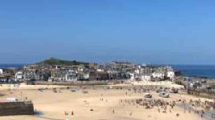 Calls for views on possible 'tourism tax