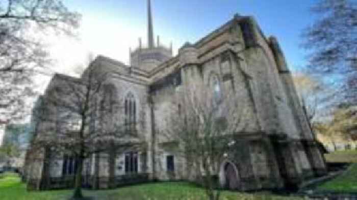 Cathedral safeguarding rules 'need urgent change'