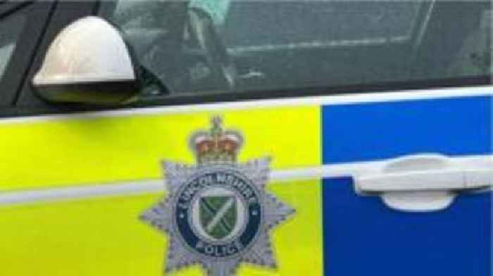 Police hunt two men after arson attack