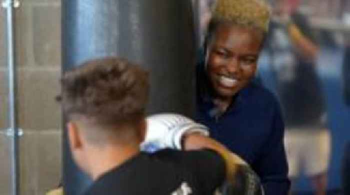 Kids' boxing class stirs memories for Nicola Adams