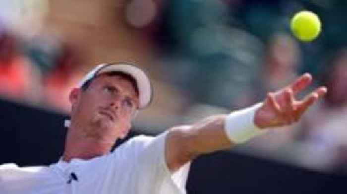 Harris puts defeat aside to focus on doubles
