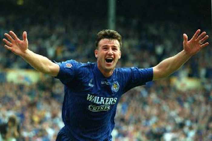 Leicester City legend Steve Walsh set to manage homeless players' football team in charity match