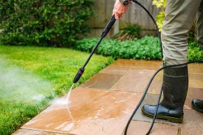 Man stole pressure washer and litter grabber from B&Q to pay his rent